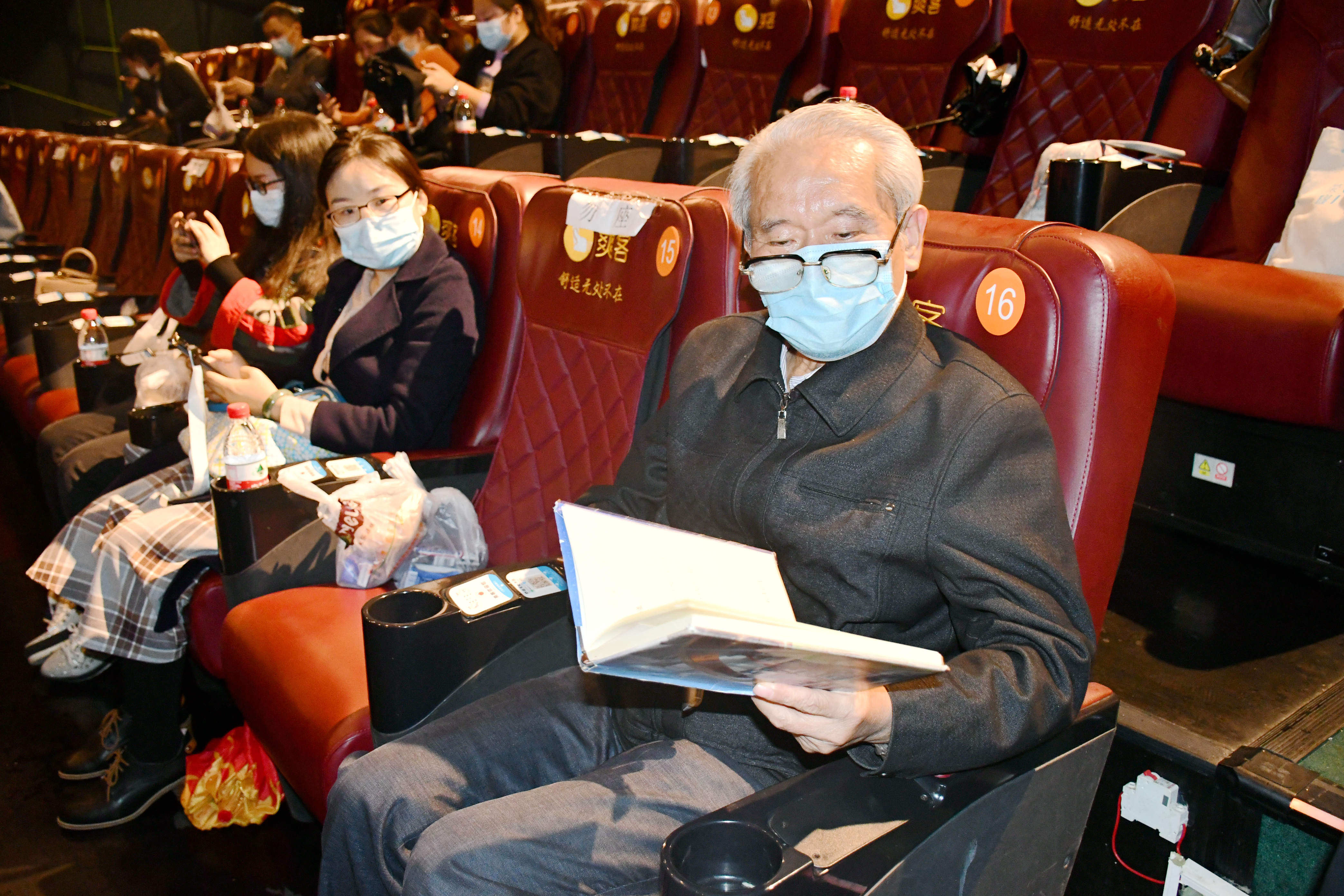 2025新澳门正版精准免费大全